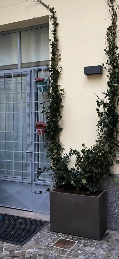 White Navigli Daire Milano Dış mekan fotoğraf